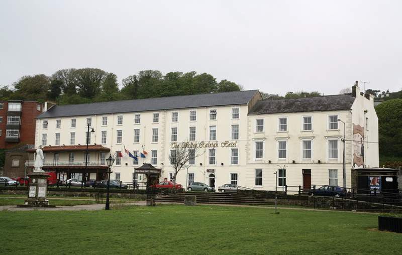 Walter Raleigh Hotel Youghal Extérieur photo